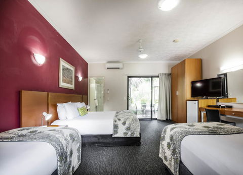Mercure Darwin Airport Resort - ACT Tourism 21
