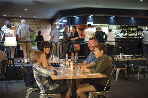 Mercure Kakadu Crocodile - ACT Tourism 7