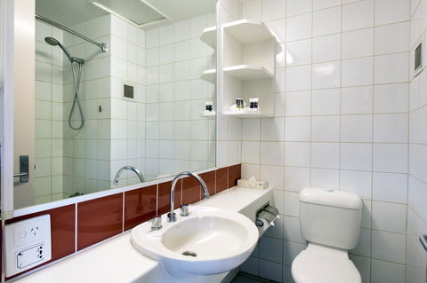 Mercure Kakadu Crocodile - ACT Tourism 14