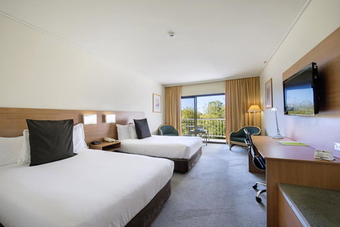 DoubleTree By Hilton Alice Springs - ACT Tourism 24