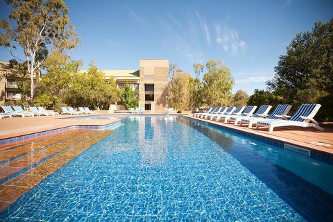 DoubleTree By Hilton Alice Springs - ACT Tourism 6
