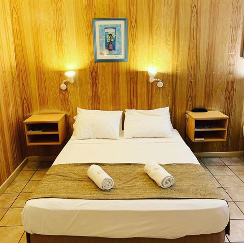 Pine Tree Motel - ACT Tourism 22