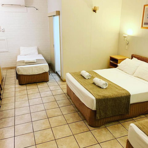 Pine Tree Motel - ACT Tourism 23