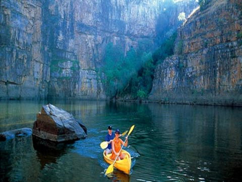 Pine Tree Motel - ACT Tourism 43