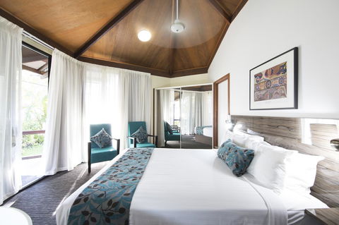 Palms City Resort - ACT Tourism 35
