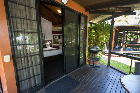 Palms City Resort - ACT Tourism 28