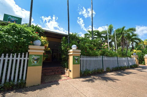Palms City Resort - ACT Tourism 26
