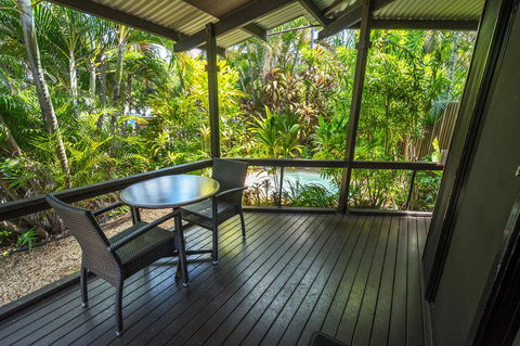 Palms City Resort - ACT Tourism 30