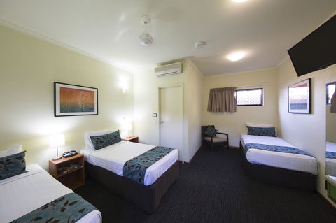 Palms City Resort - ACT Tourism 41