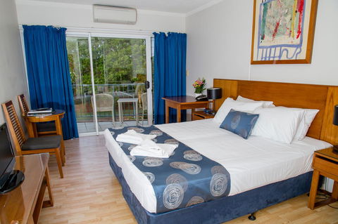 Cullen Bay Resorts - ACT Tourism 6