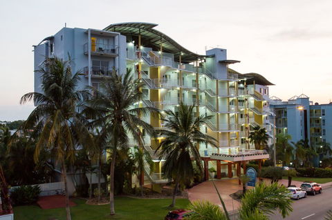 Cullen Bay Resorts - ACT Tourism 11
