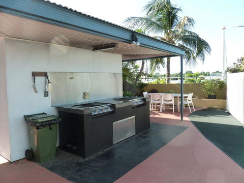 Cullen Bay Resorts - ACT Tourism 19