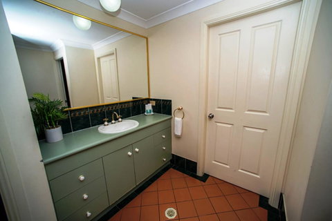 Beaches Serviced Apartments - ACT Tourism 32