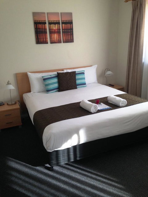 Beaches Serviced Apartments - ACT Tourism 40