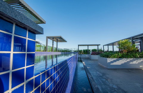 Magnum Serviced Apartments - ACT Tourism 23