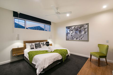 Salt Village Retreat - ACT Tourism 10