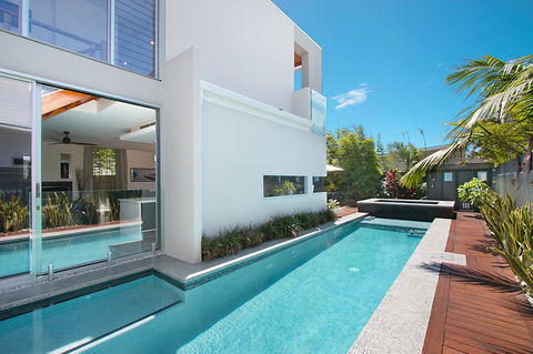Salt Village Retreat - ACT Tourism 0