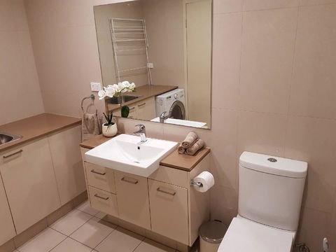 Darwin-Ocean Views, Tropical Getaway, Pool & Aircon - ACT Tourism 14