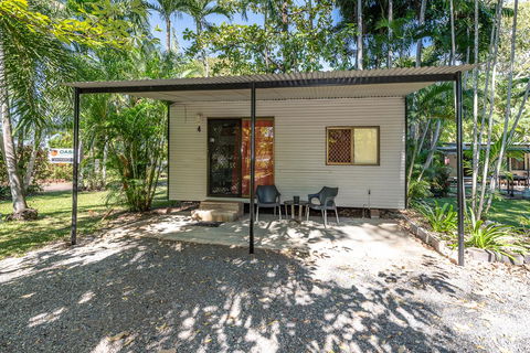 Oasis Tourist Park - ACT Tourism 11