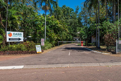 Oasis Tourist Park - ACT Tourism 1