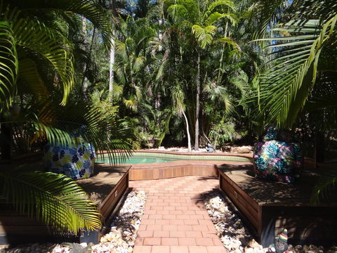 DARWIN'S SHADY ACRES RETREAT - ACT Tourism 11