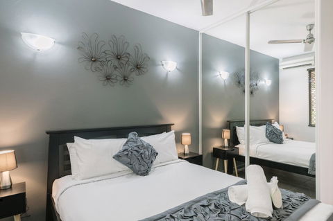 CitySide Apartment - 2 Bedroom With Private Courtyard - ACT Tourism 15