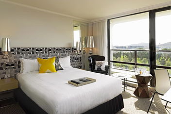 QT Canberra with ACT Tourism