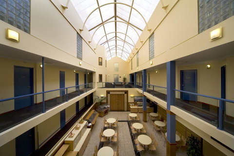 Madison Capital Executive Apartments - ACT Tourism 2