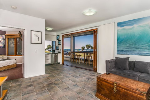Lennox Holiday Apartments - ACT Tourism 40