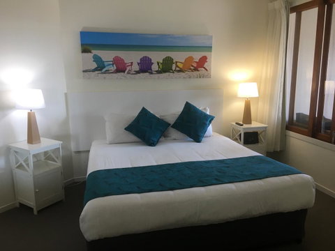 Lennox Holiday Apartments - ACT Tourism 19