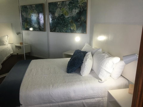 Lennox Holiday Apartments - ACT Tourism 22