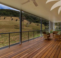 Bombora  Bluey's Beach - ACT Tourism