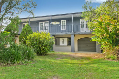 BONNY BEACH HOUSE - Holiday Accomodation With Pool - ACT Tourism 0