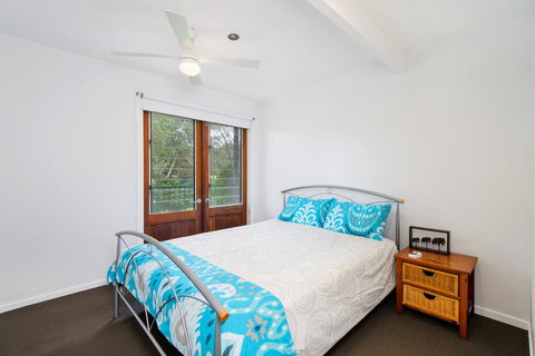 BONNY BEACH HOUSE - Holiday Accomodation With Pool - ACT Tourism 2