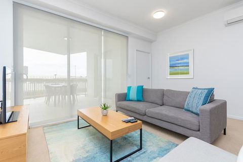 Boulevard North Lakes - ACT Tourism 1