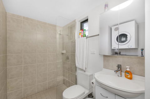 BOUTIQUE APARTMENTS BEACH LOCATION - ACT Tourism 2