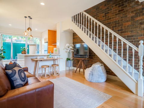 Boutique Stays - Buckingham - ACT Tourism 0