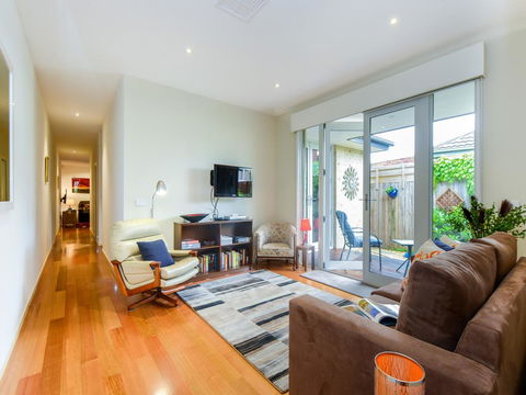 Boutique Stays - Seventh Street, House In Parkdale - ACT Tourism 1