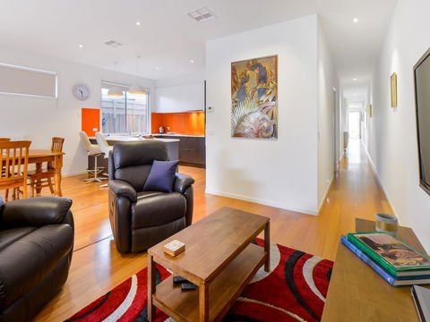 Boutique Stays - Seventh Street, House In Parkdale - ACT Tourism 3