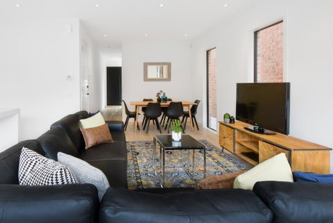 Boutique Stays-Murrumbeena Place 1 - ACT Tourism 2