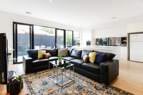 Boutique Stays-Murrumbeena Place 1 - ACT Tourism 0