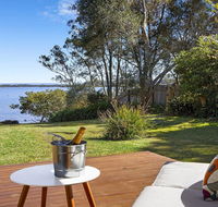 Braeside - waterfront fireplace - ACT Tourism
