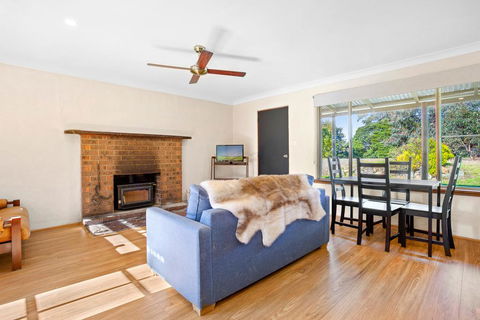 Braeside Cabin One - Pinkwood - ACT Tourism 3