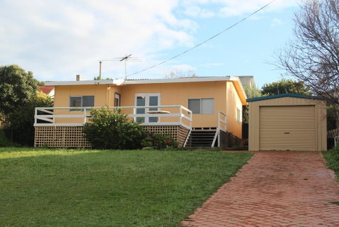 Brandis Beach House - ACT Tourism 0