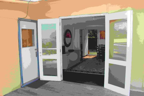 Brandis Beach House - ACT Tourism 3