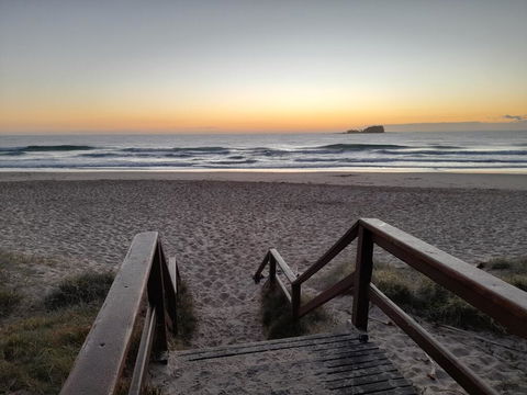 Breakers At Mudjimba Beach - ACT Tourism 1