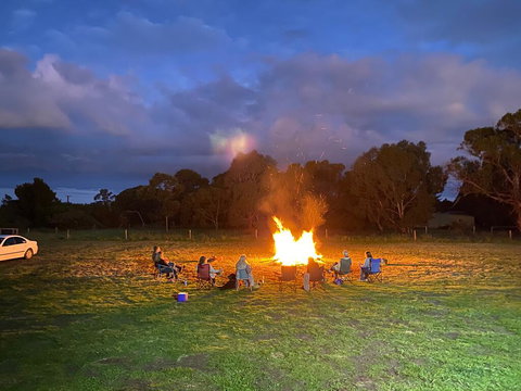 Bretts Rest - ACT Tourism 2