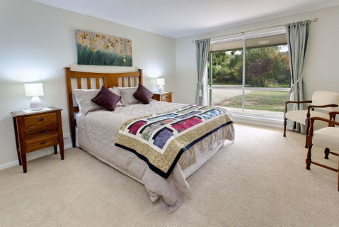 Brookfield Guest House - ACT Tourism 3