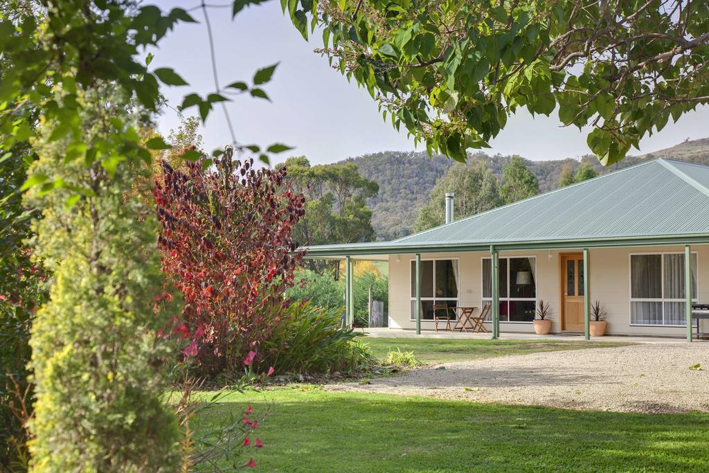 Myrrhee VIC ACT Tourism