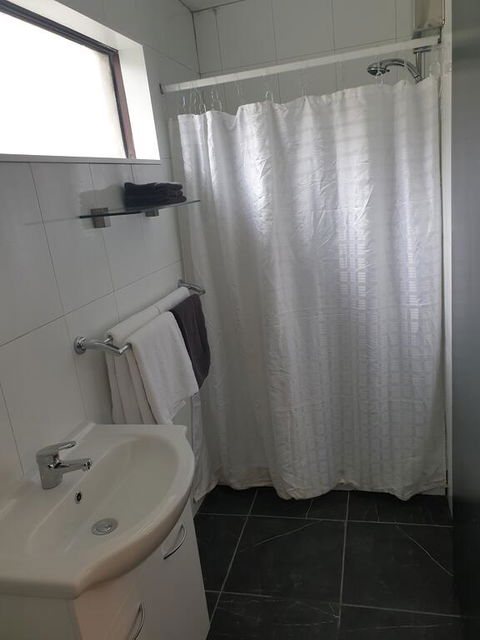 Budget On The Lake - ACT Tourism 3